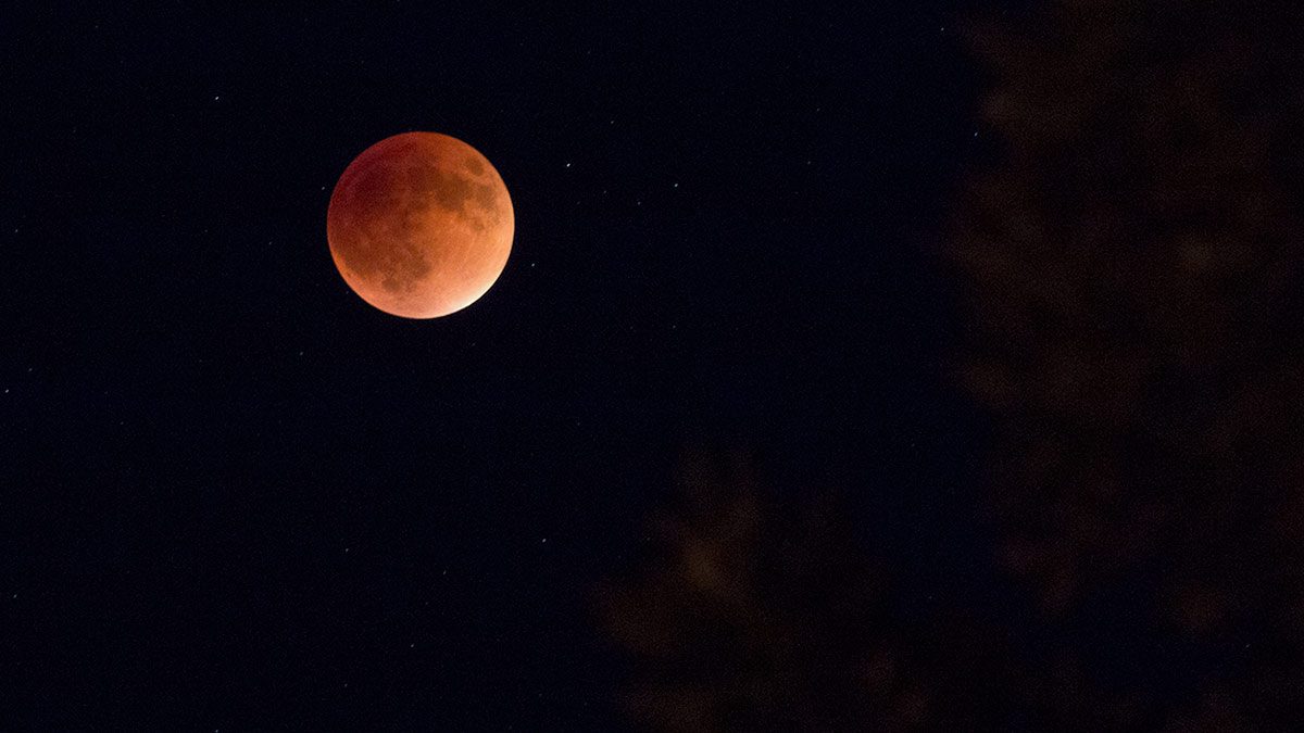 Harvest moon eclipse 2015